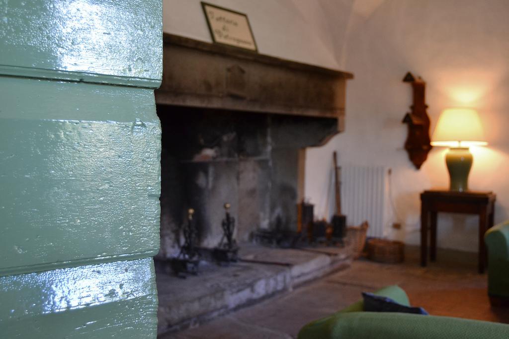 Locanda Di Praticino Rufina Bagian luar foto
